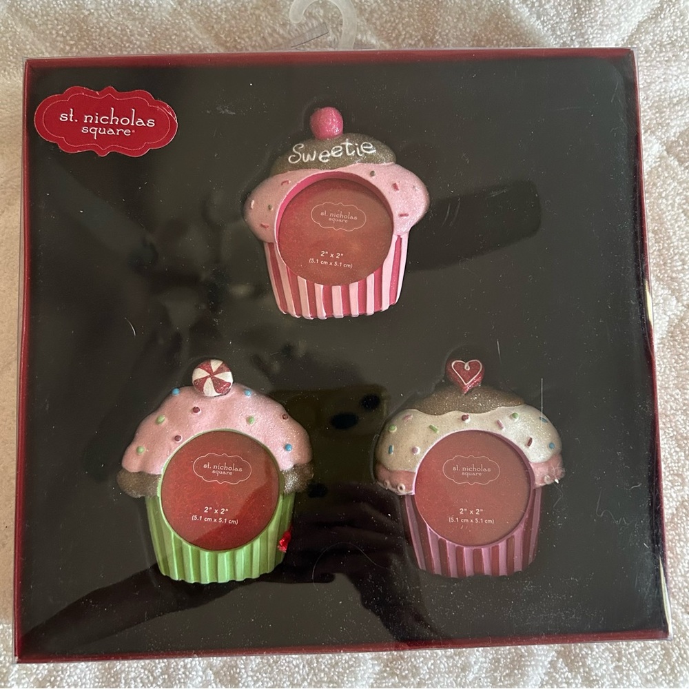 St. Nicholas Cupcakes Ornament Picture Frames 3 Piece Set New
